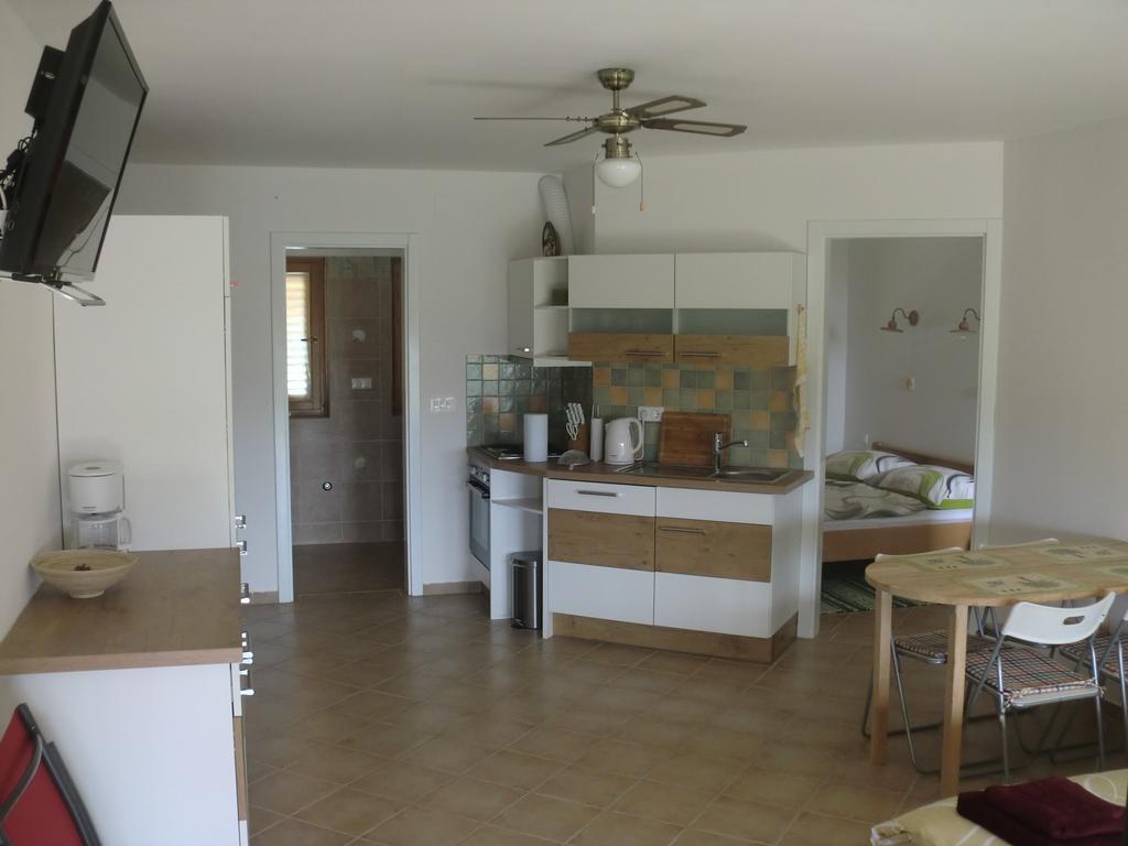 קרק Villa Splendissima Krk - Adults Only חדר תמונה